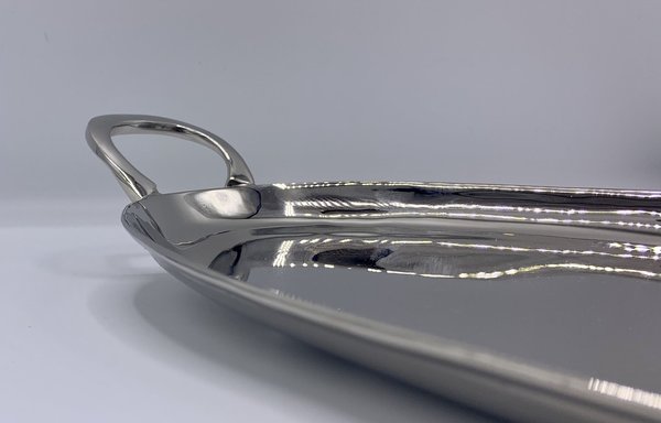Ovales Metall Tablett mit Gravur und Griffen (62 cm, silber poliert, Hazenkamp)